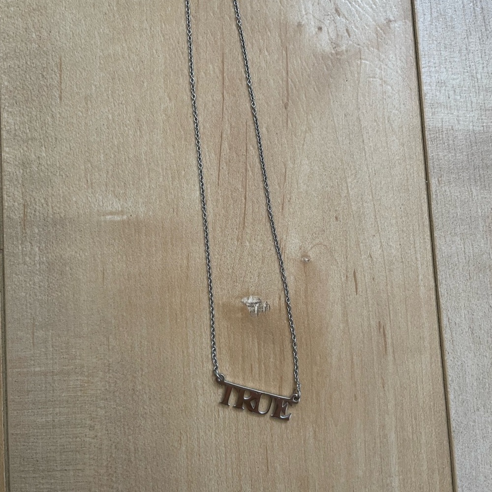 ‘True’ Silver Necklace